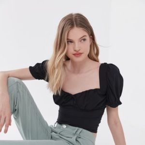 UO puff sleeve cropped top